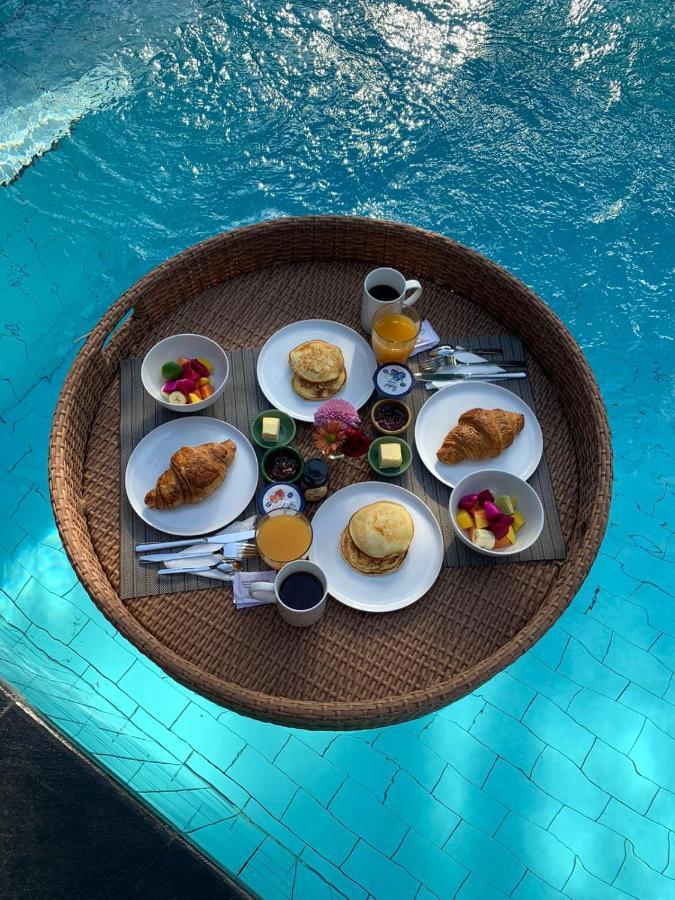 Villa Sitara, Sitara Villa Group スミニャック エクステリア 写真