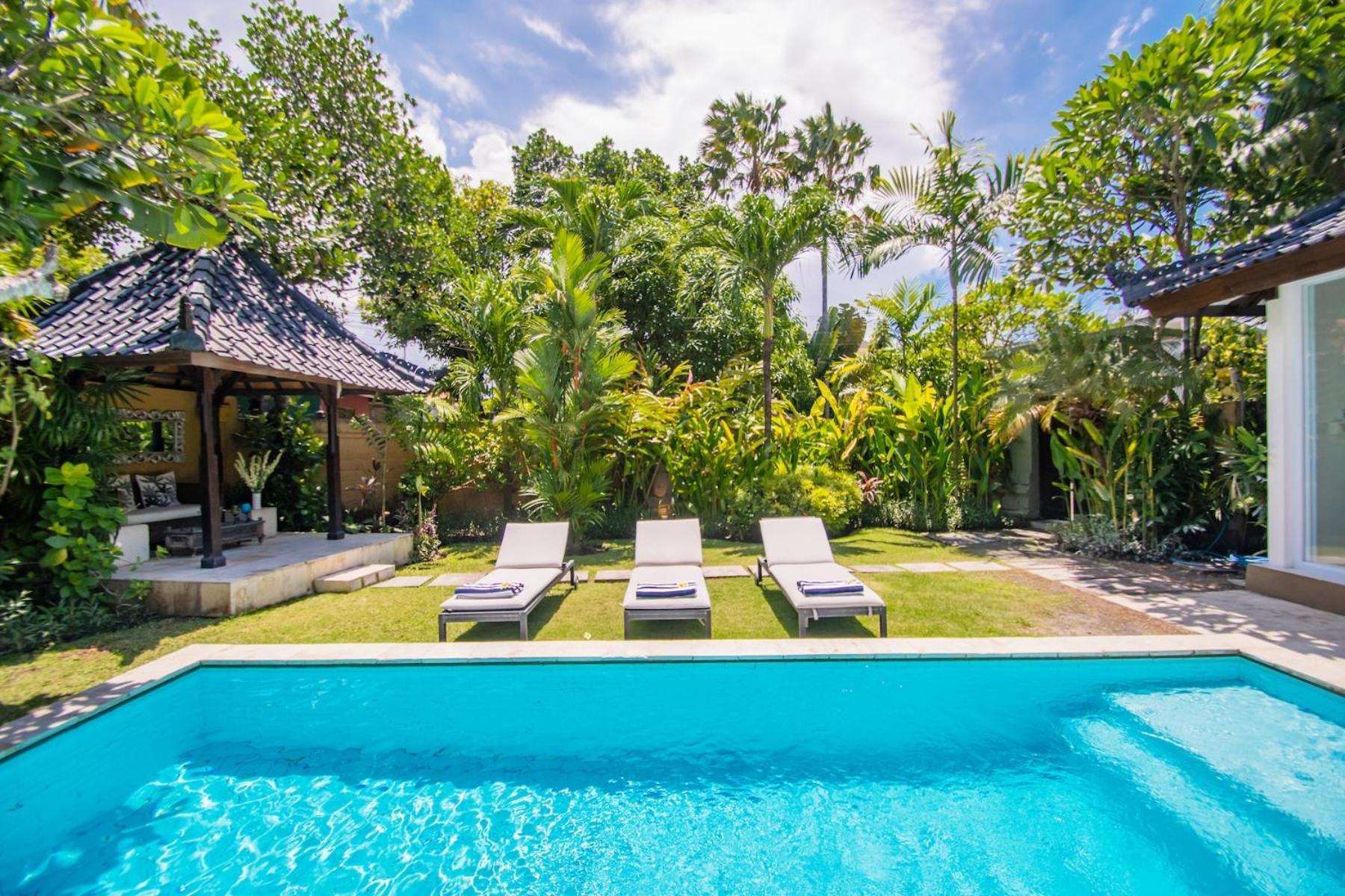 Villa Sitara, Sitara Villa Group スミニャック エクステリア 写真