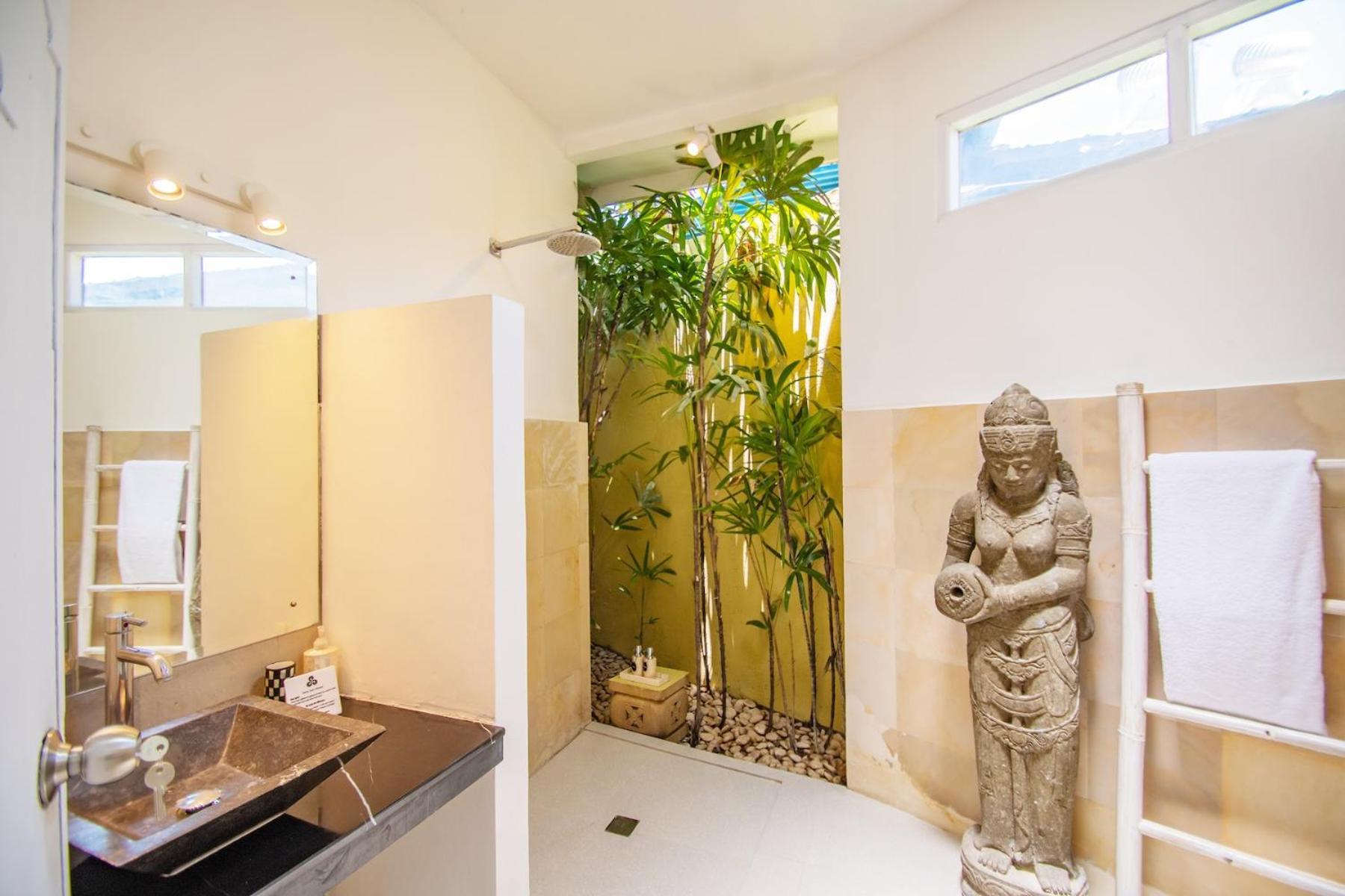 Villa Sitara, Sitara Villa Group スミニャック エクステリア 写真