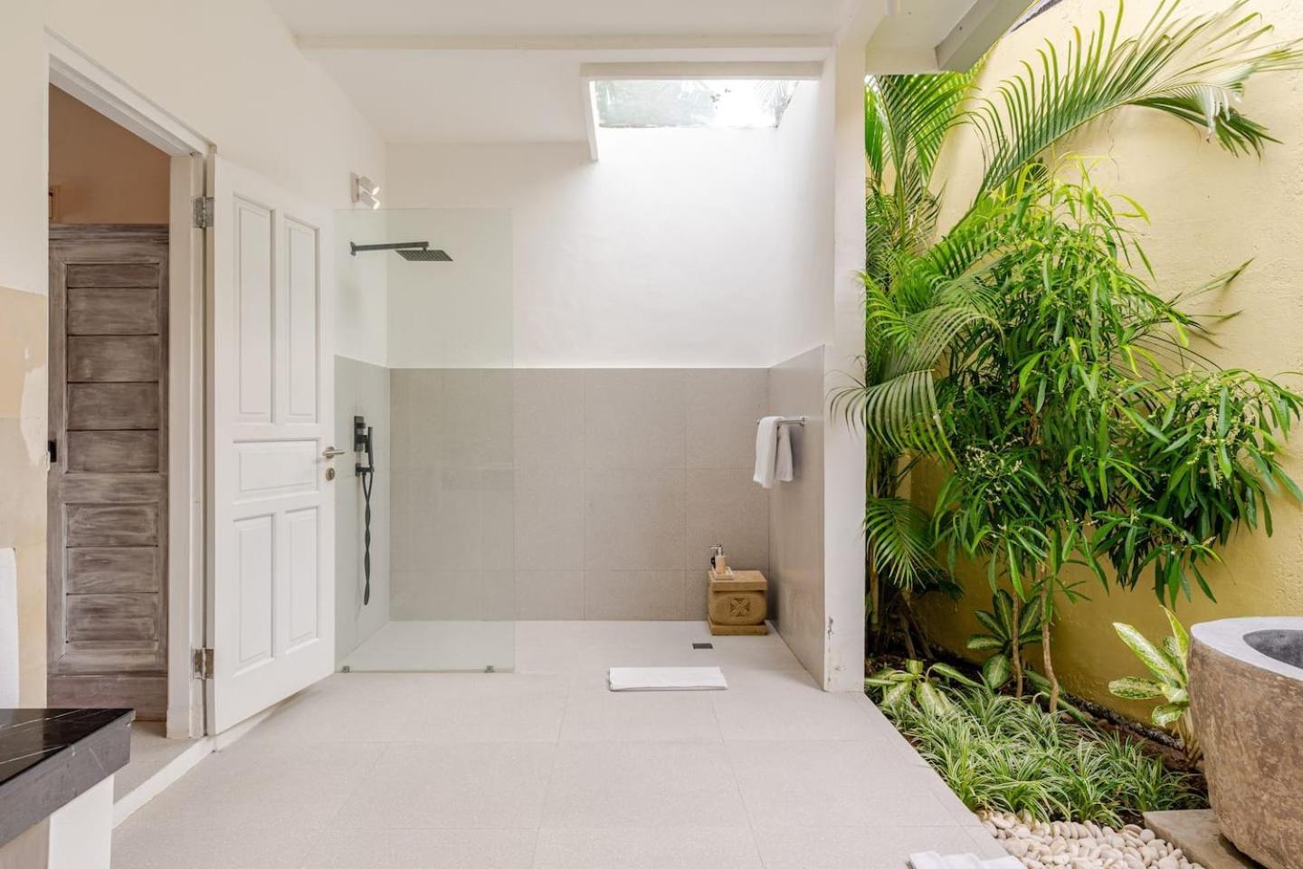 Villa Sitara, Sitara Villa Group スミニャック エクステリア 写真